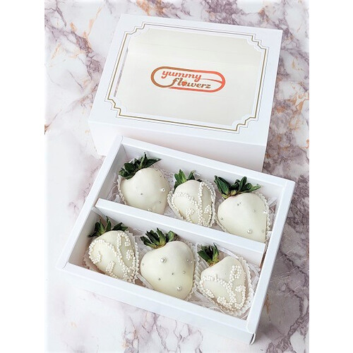 6pcs White Lace Chocolate Strawberries Gift Box